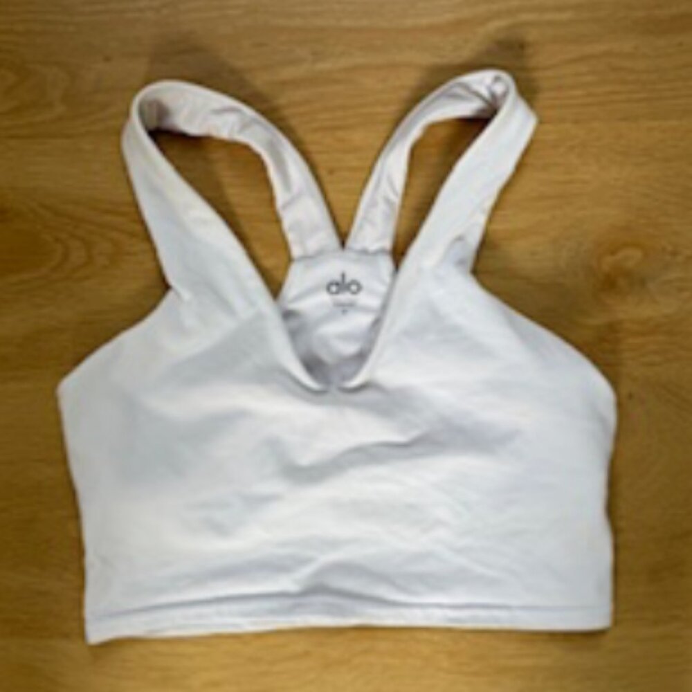 ALO YOGA Airbrush Real Bra Tank in WHITE . Size: SMALL ALO Yoga
